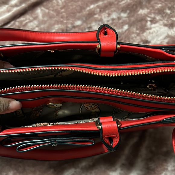 Red Handbag - Picture 5 of 5